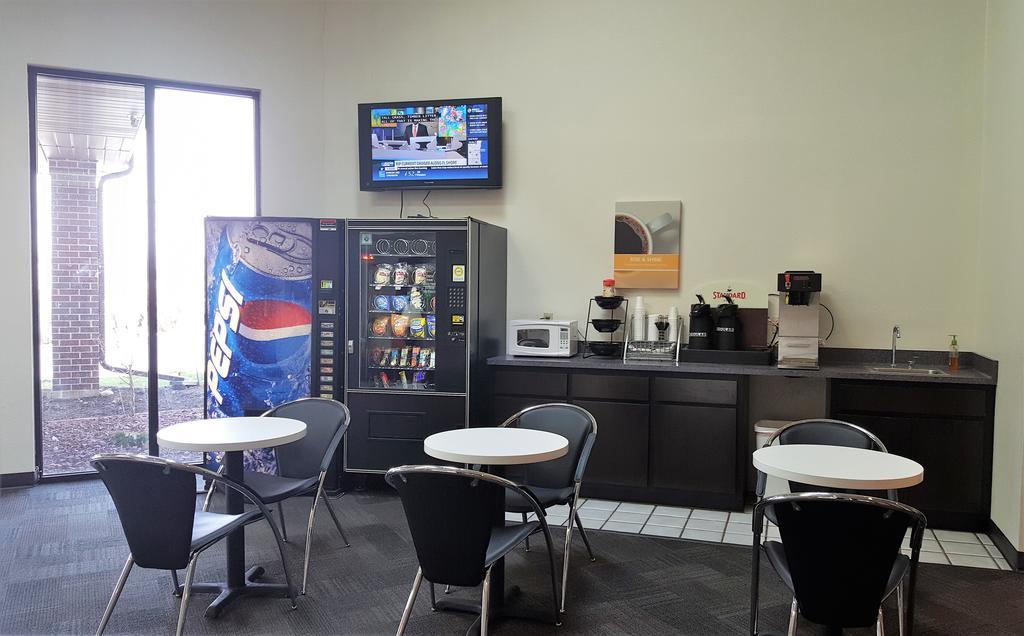 Motel 6-Saukville, Wi Ngoại thất bức ảnh