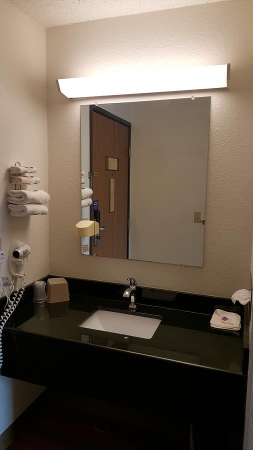 Motel 6-Saukville, Wi Ngoại thất bức ảnh